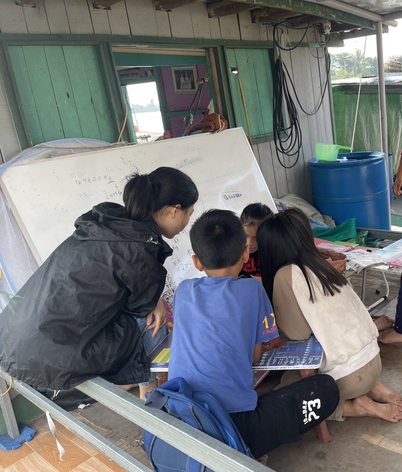 Cau Rao fishing village Image 2