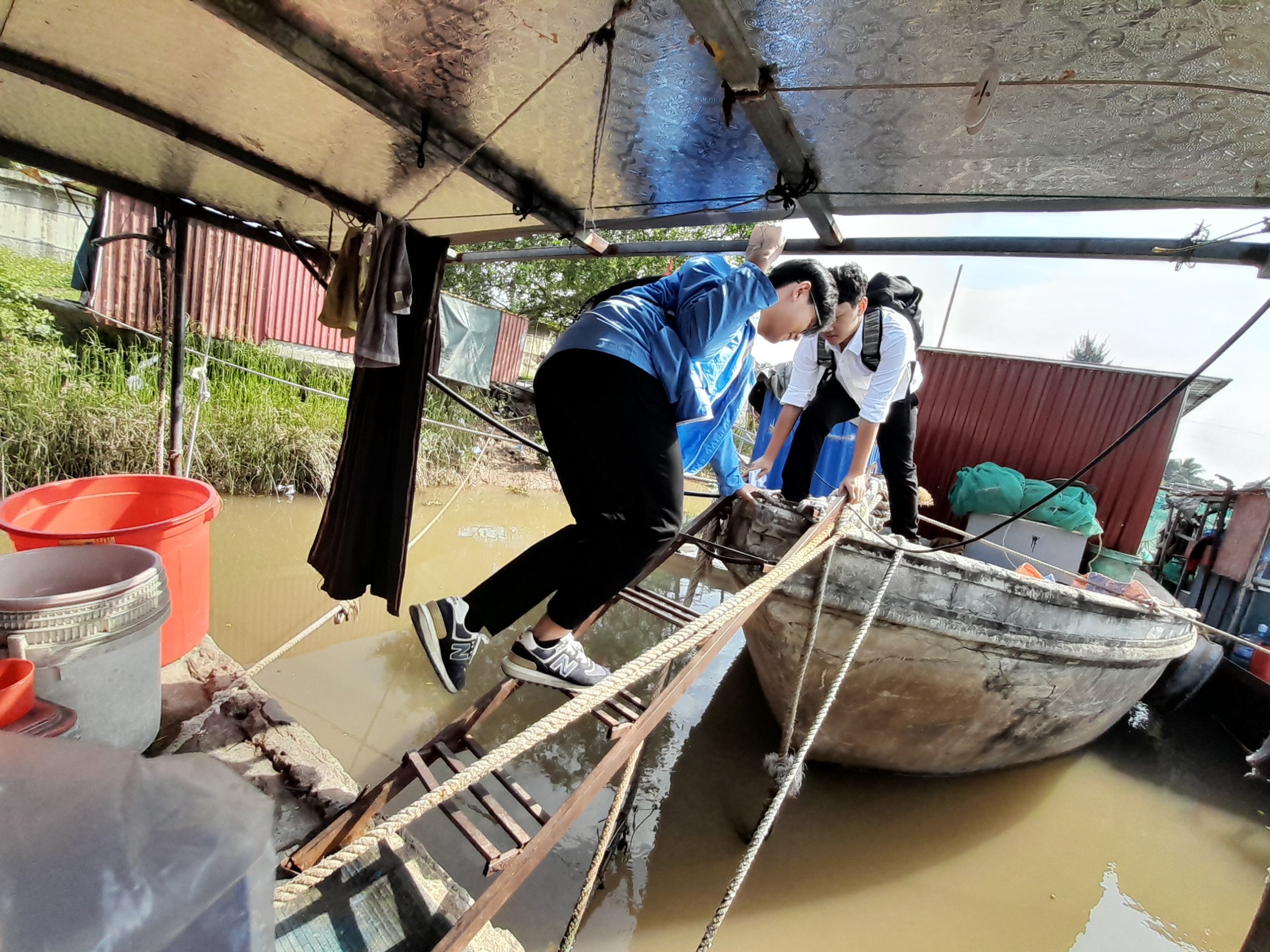 Cau Rao fishing village Image 4