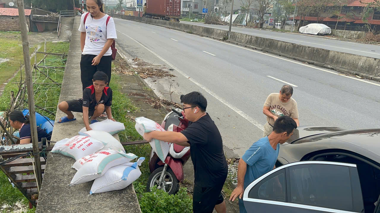 Typhoon Yagi relief Image 5